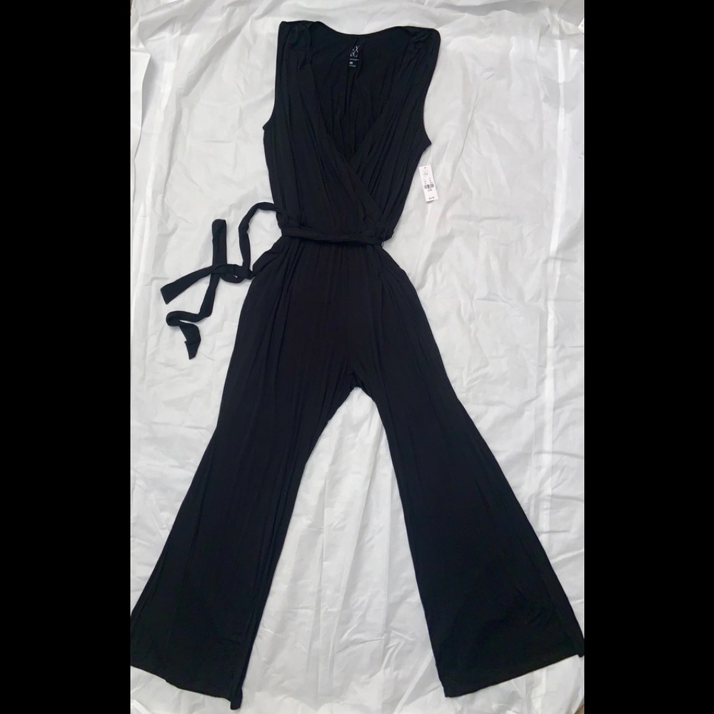 NY & Co 🖤 New All Black Sleeveless Jumpsuit